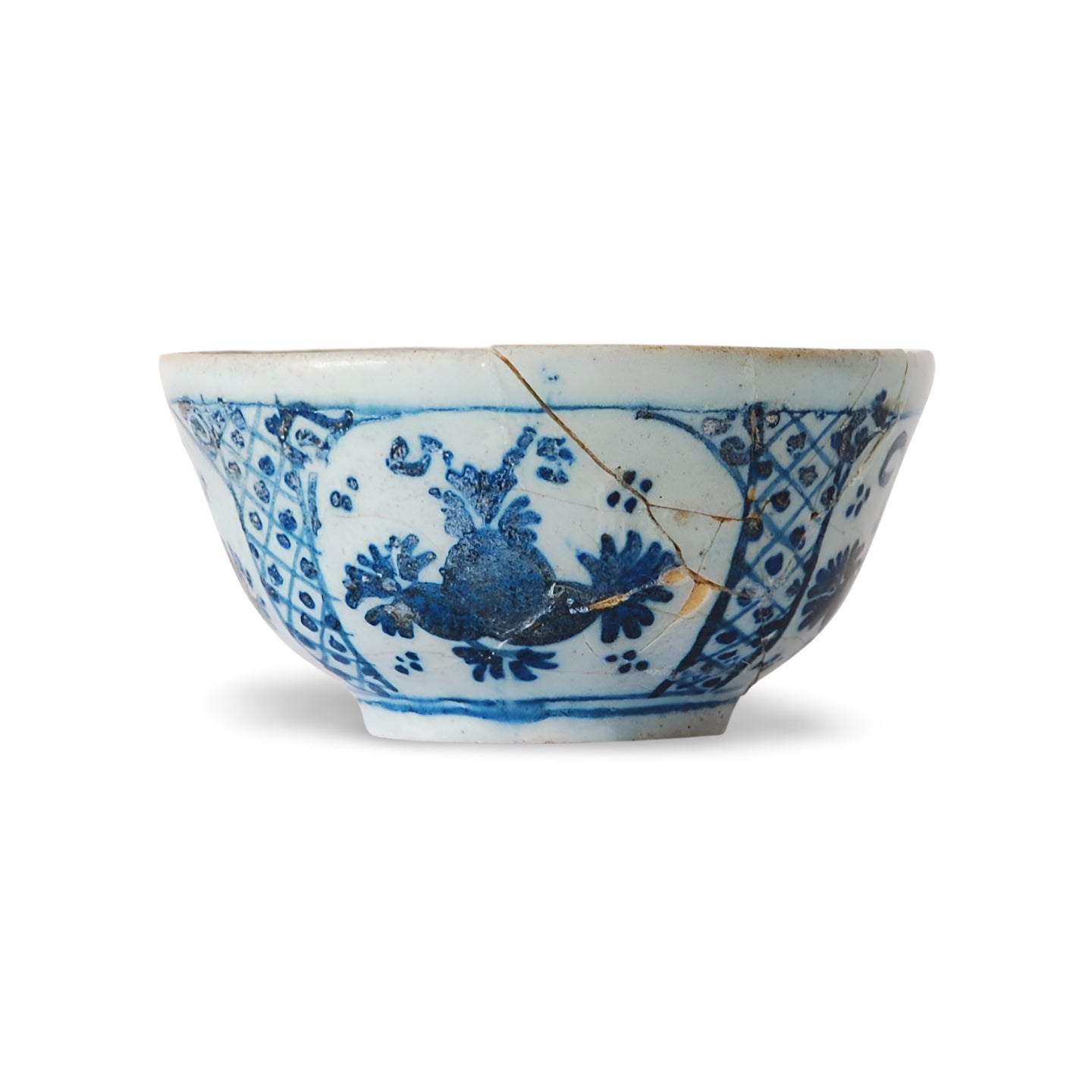 Group 7 tea bowls and 7 saucers
