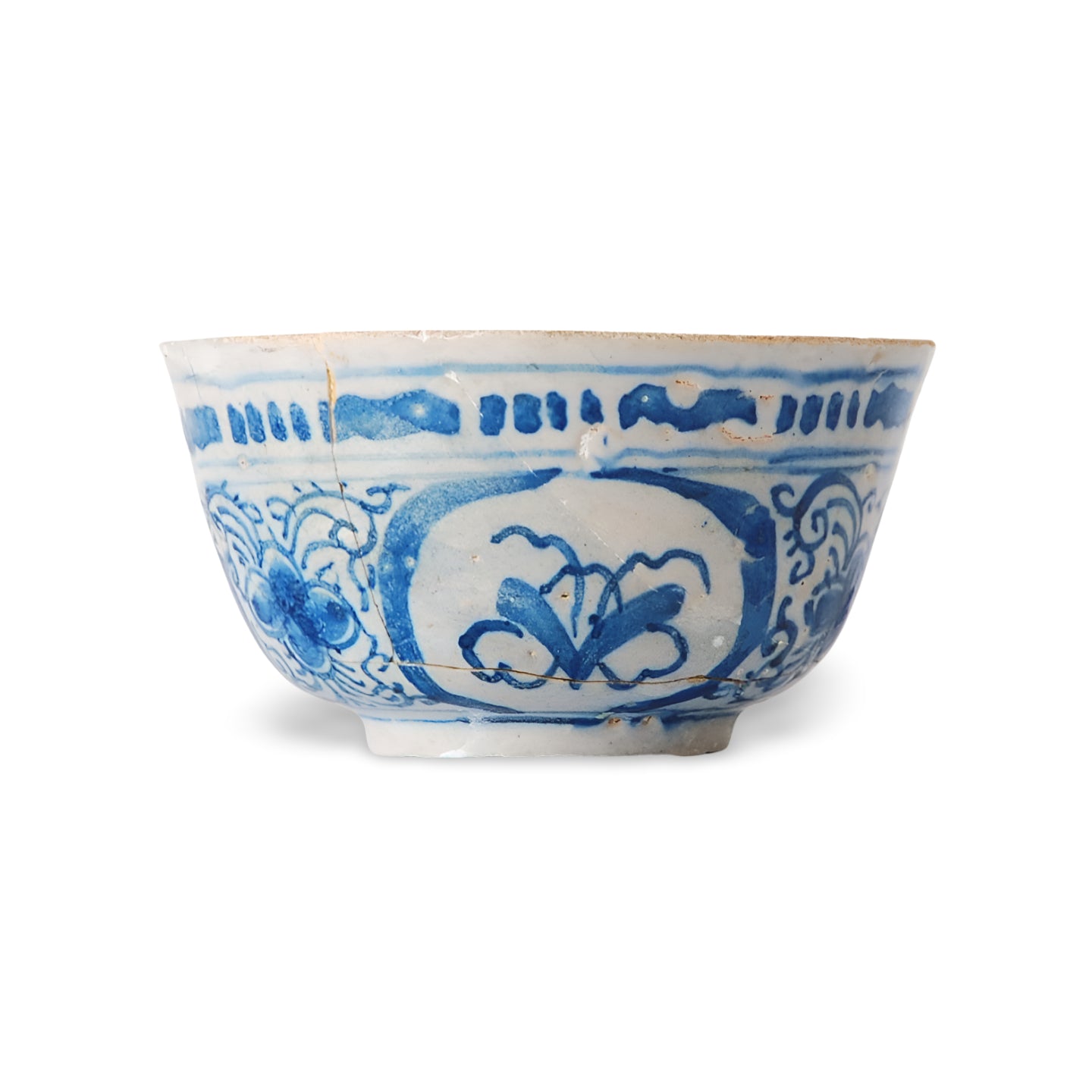 Group 7 tea bowls and 7 saucers