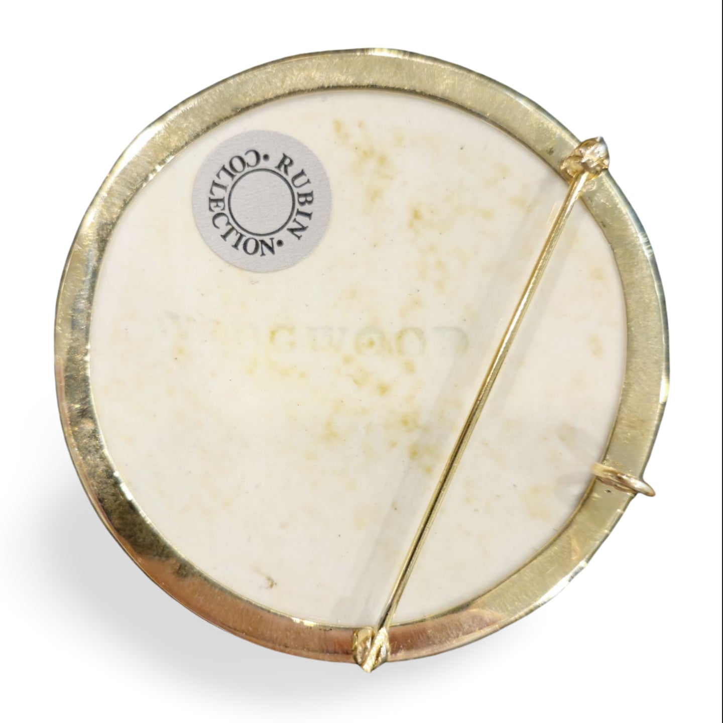 Lustre Brooch
