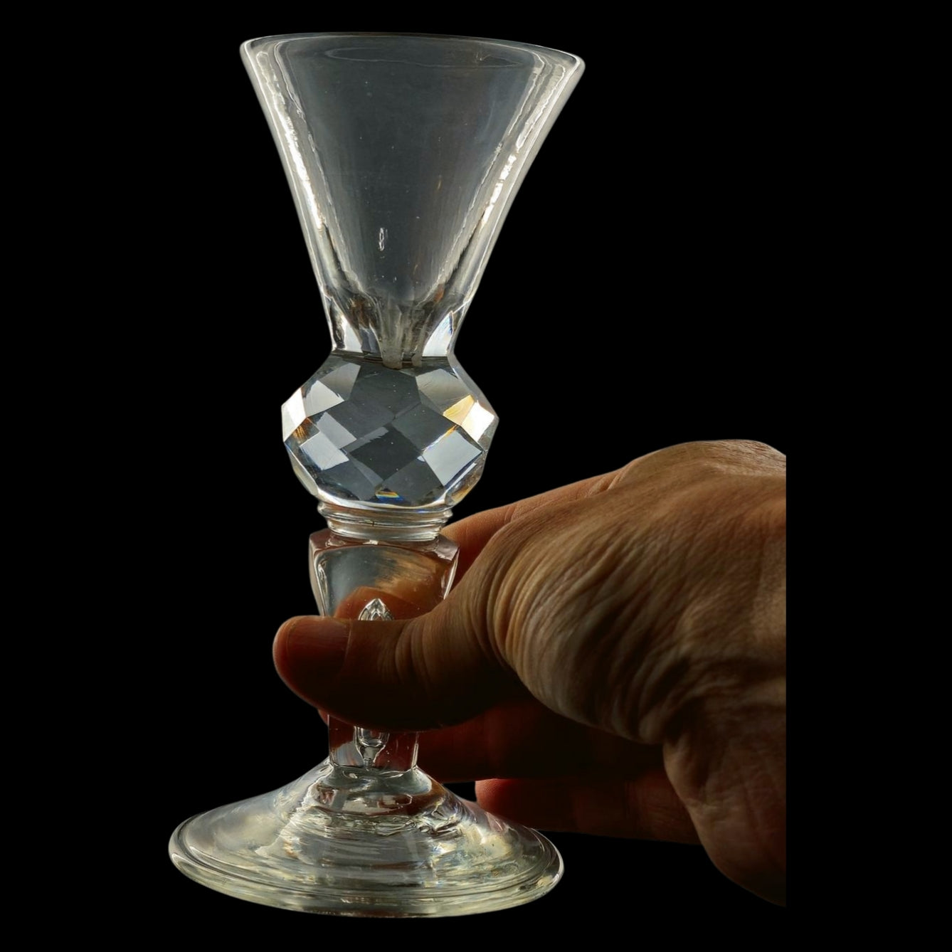 Thistle Glass