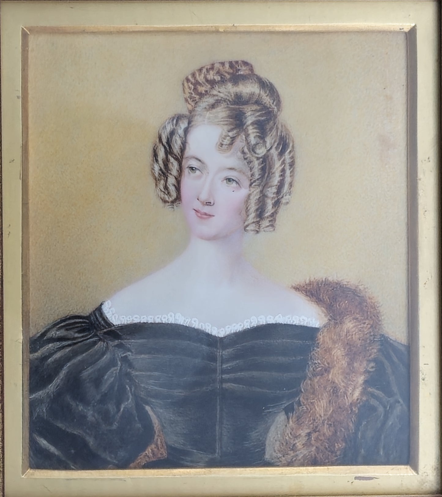 Miniature: Young lady in a square frame