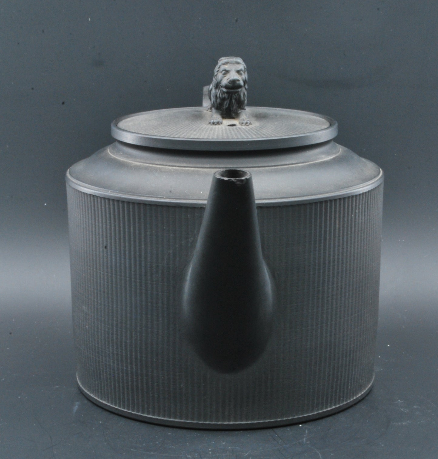 Teapot, with engine-turned decoration
