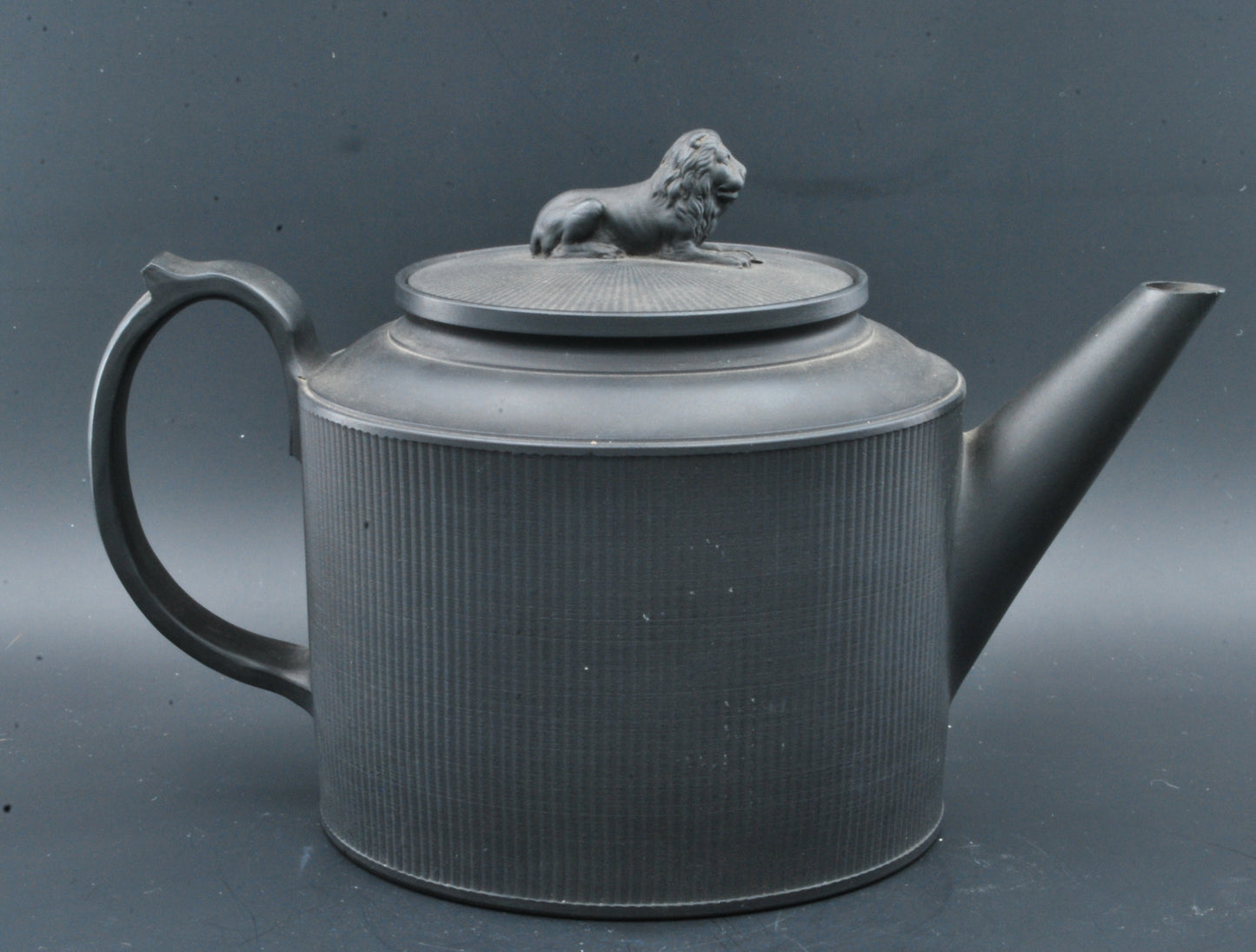 Teapot, with engine-turned decoration