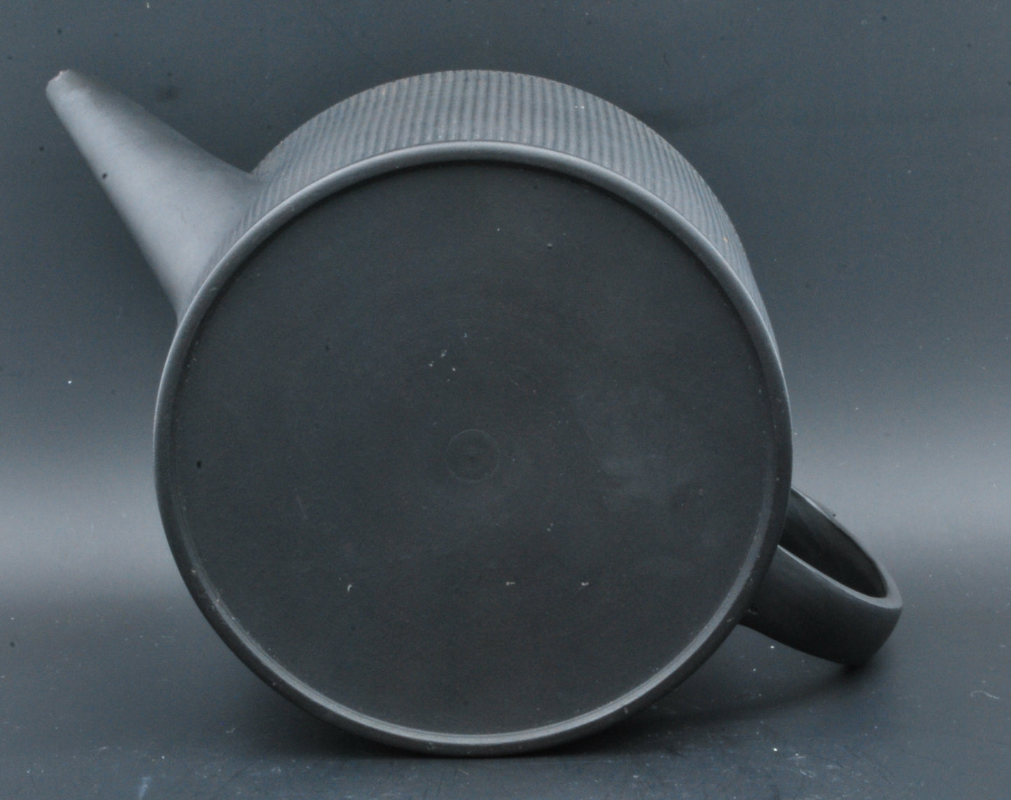 Teapot, with engine-turned decoration