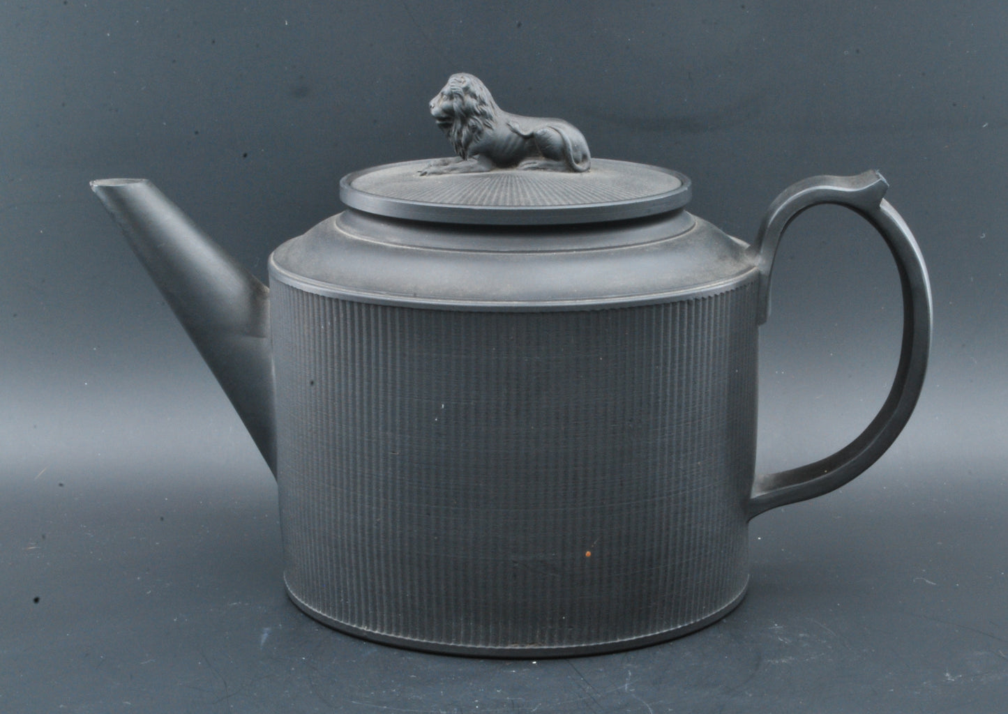 Teapot, with engine-turned decoration
