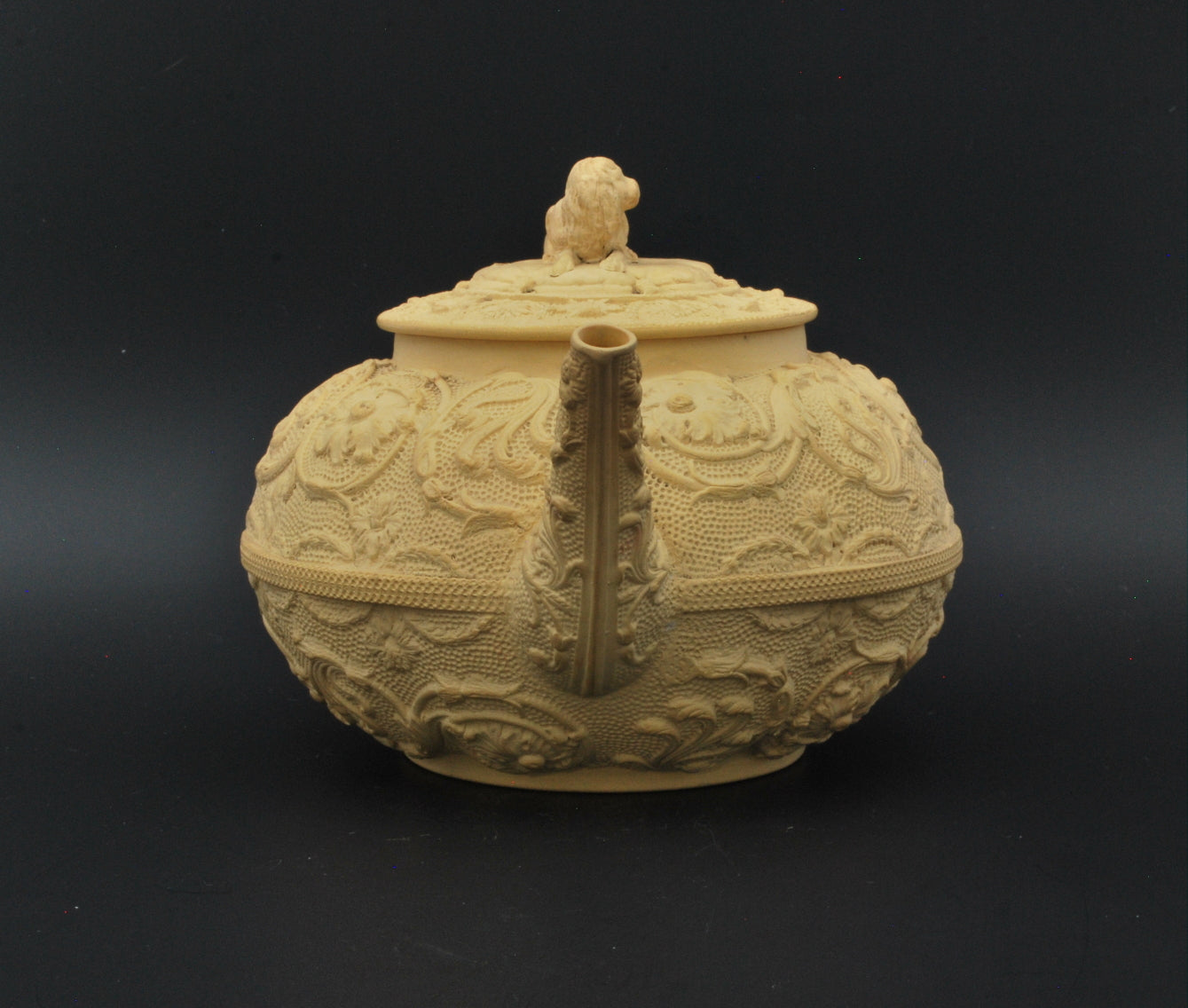Teapot; arabesque & spaniel finial
