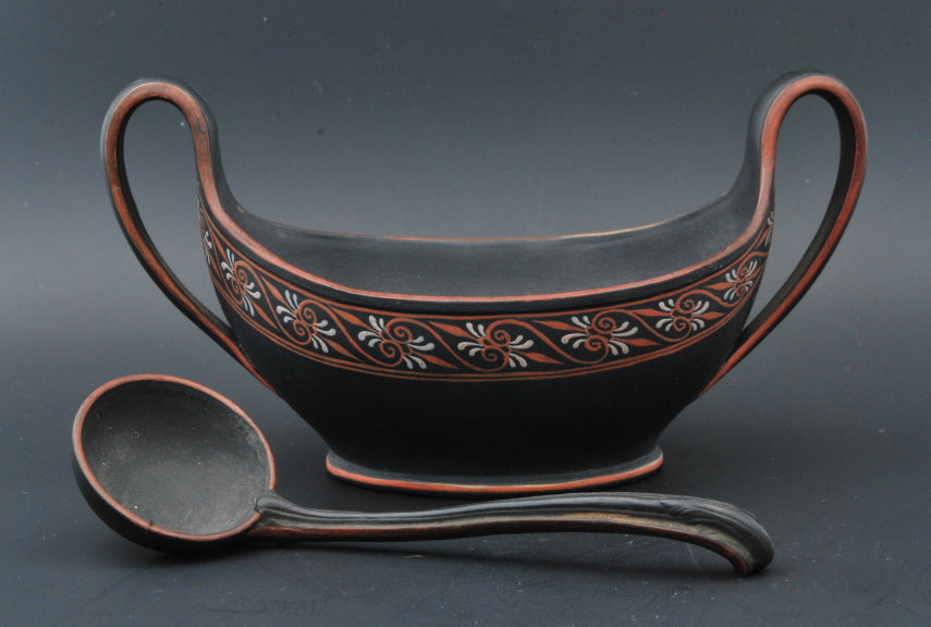 Navette, encaustic decoration, with ladle