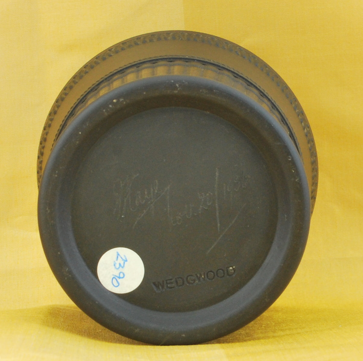 Visitor's vase