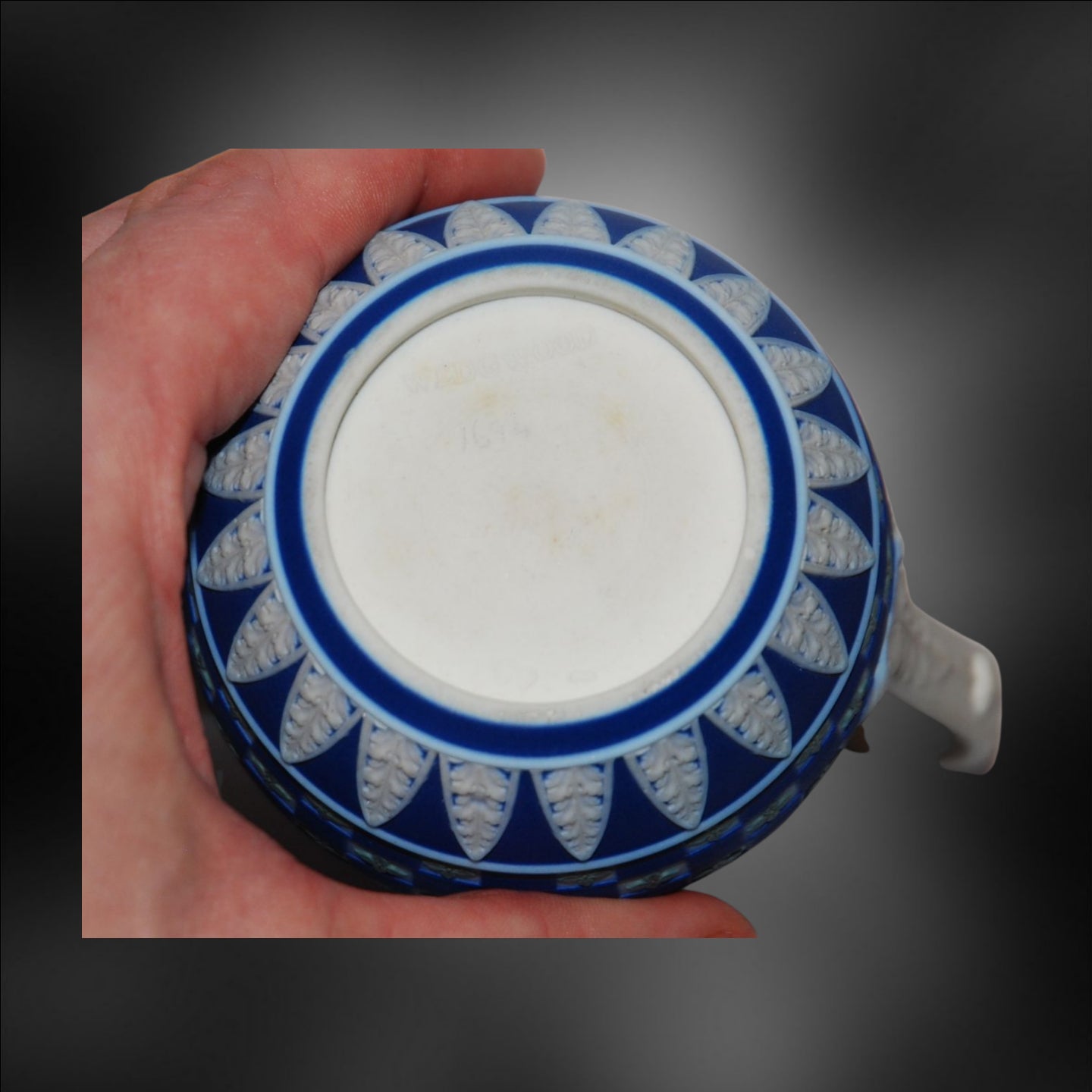 Creamer or hot milk jug