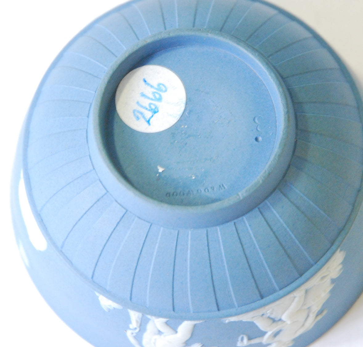 Tea bowl