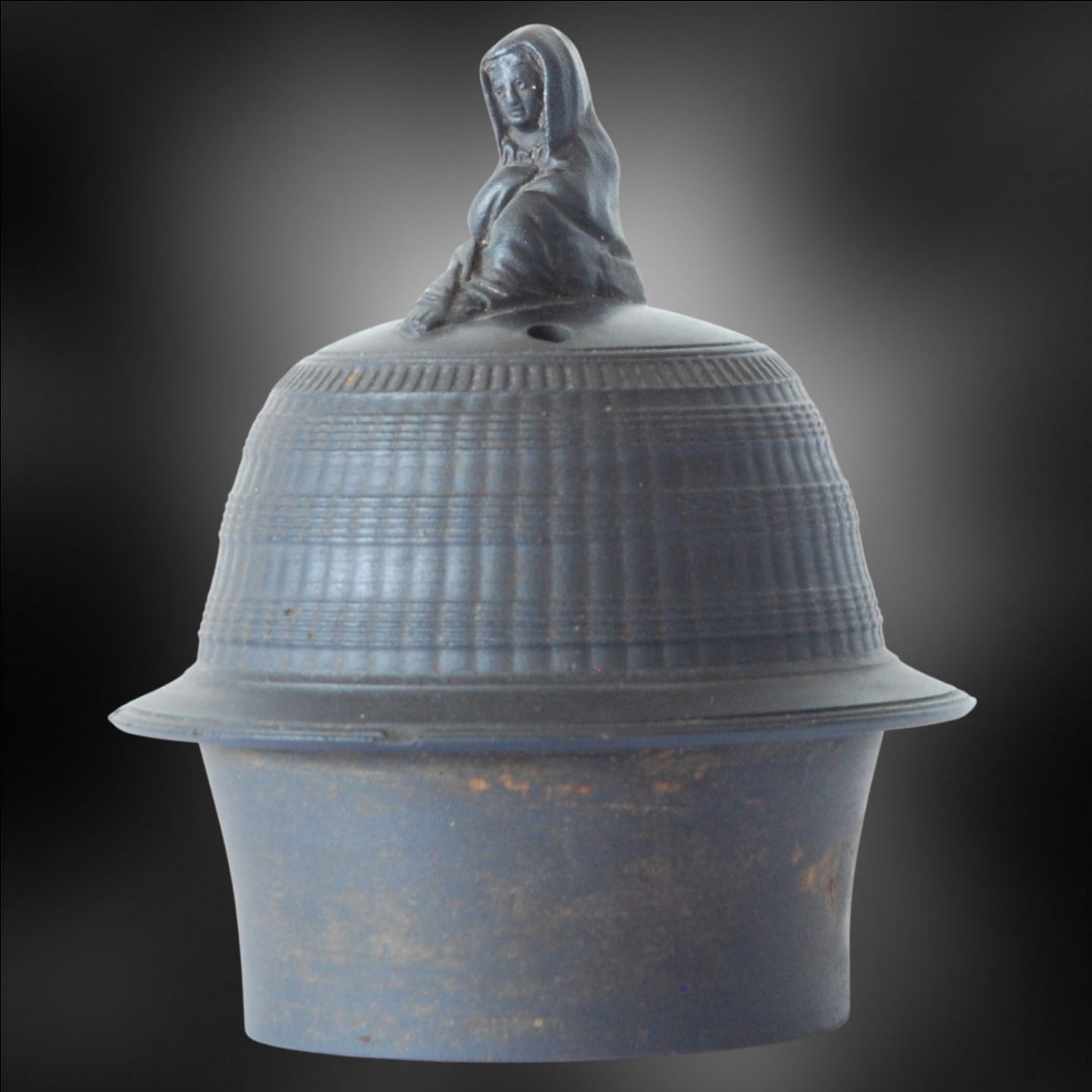 Coffee pot; Winter finial.