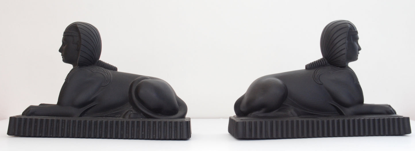 Pair sphinxes in Black Glass