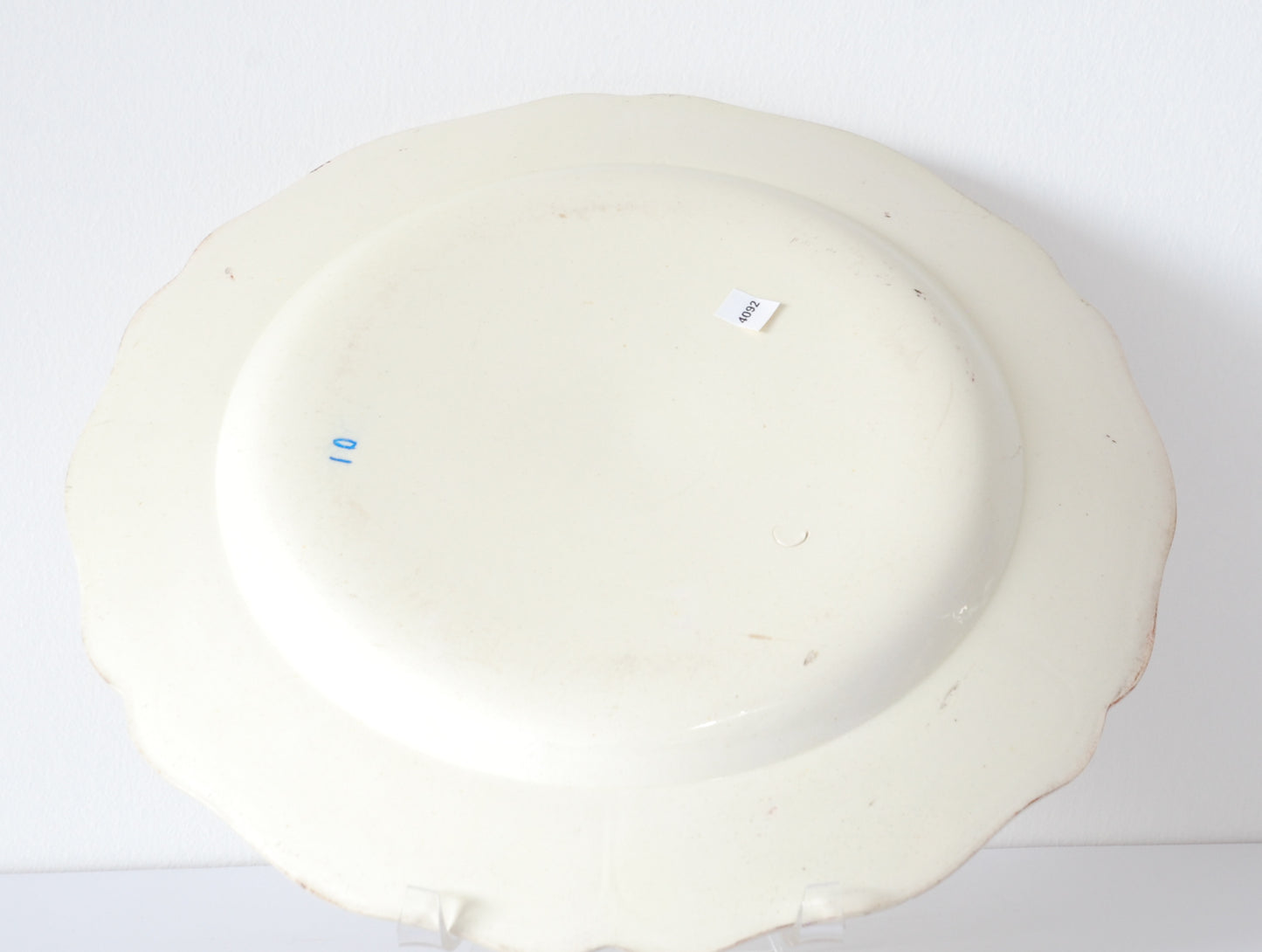 Plate: Queen's shape