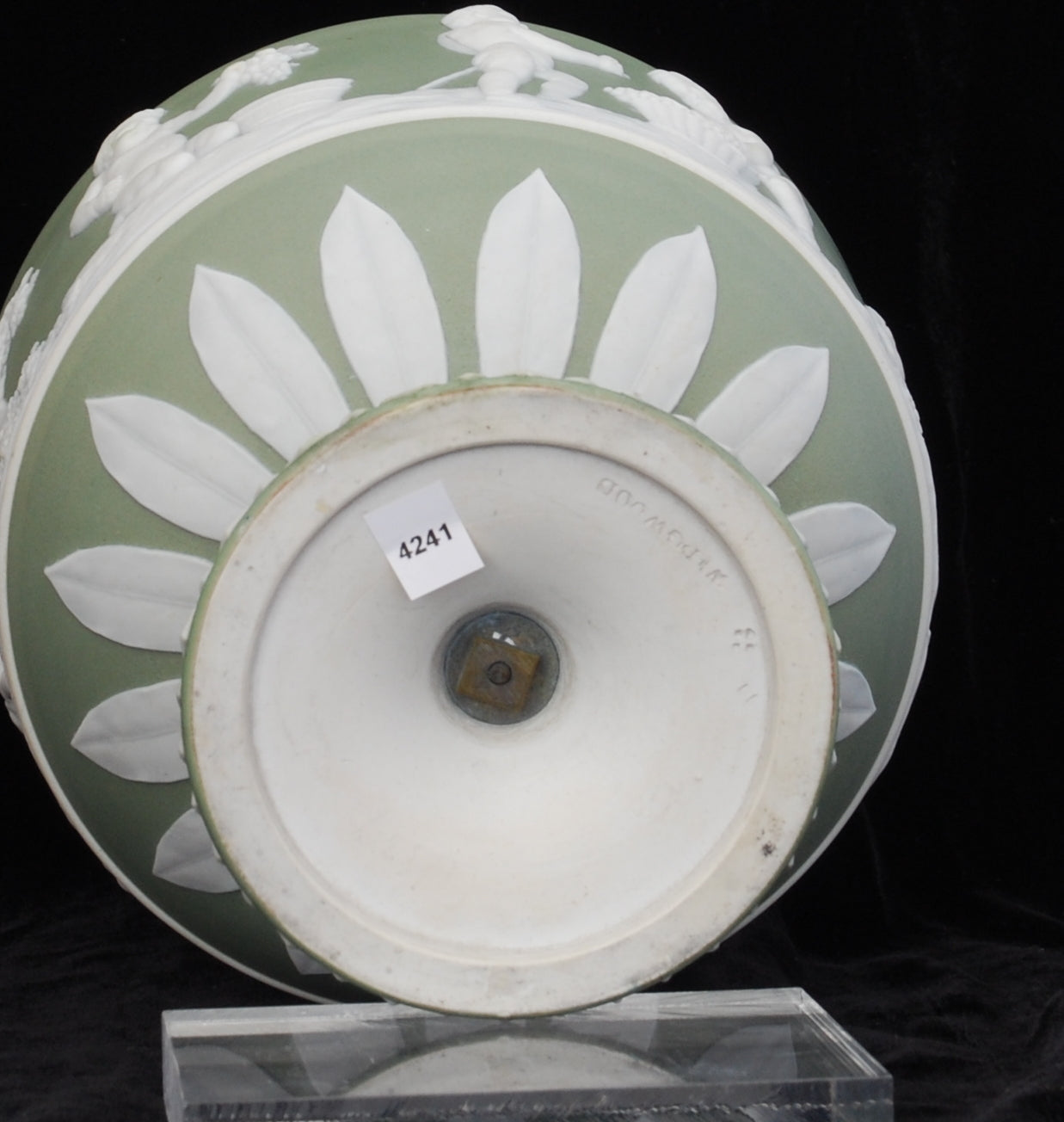 Cache Pot