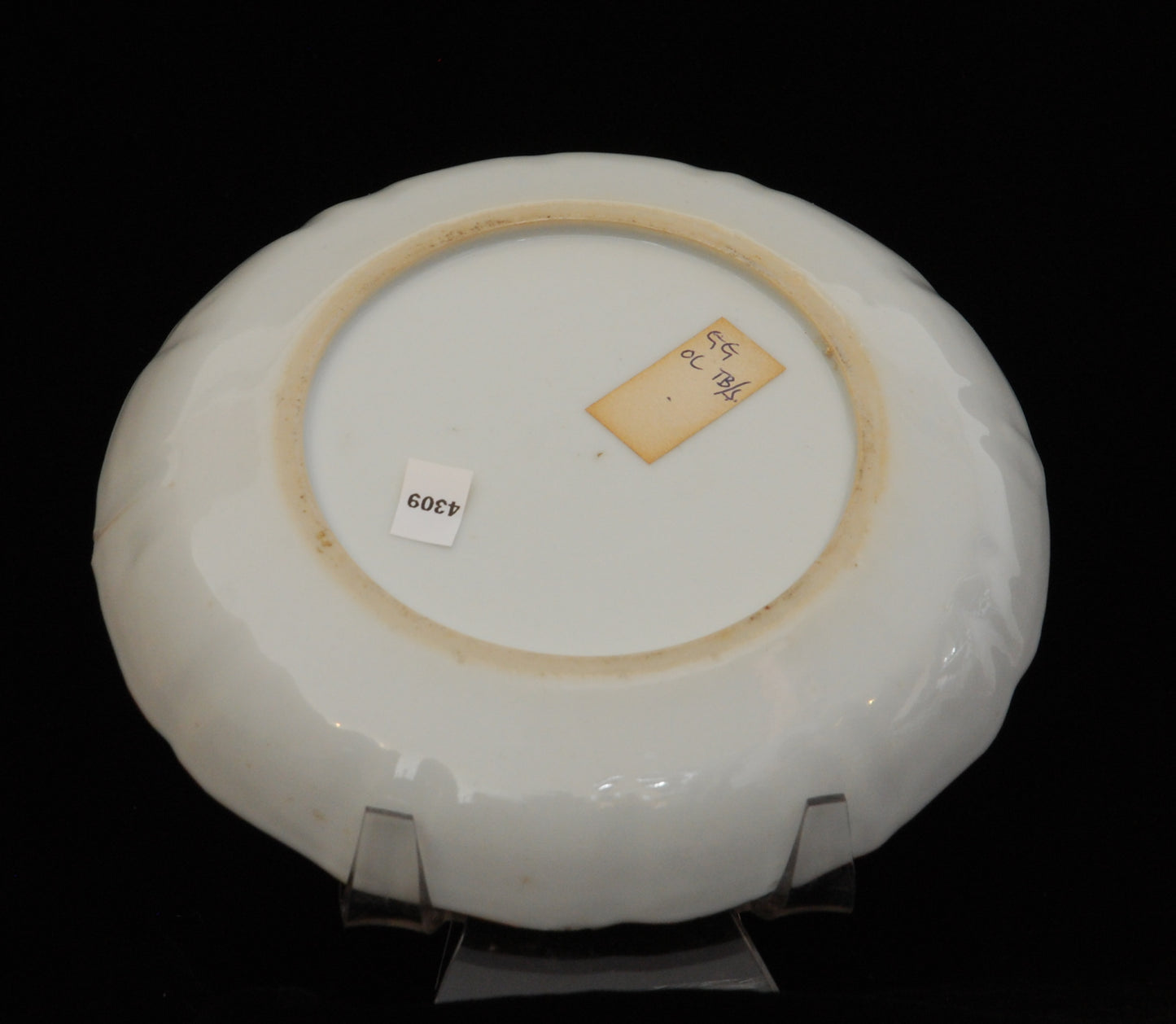 Teapot Stand: Chinese, James Giles flowers