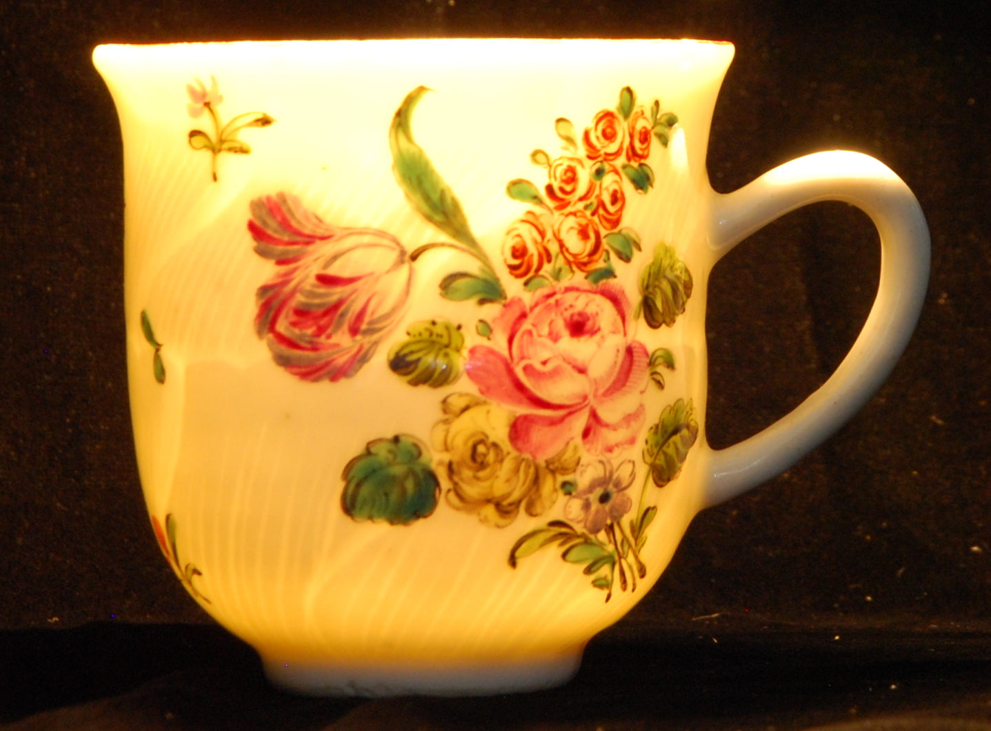 Coffee Cup: Moulded, Giles Decoration