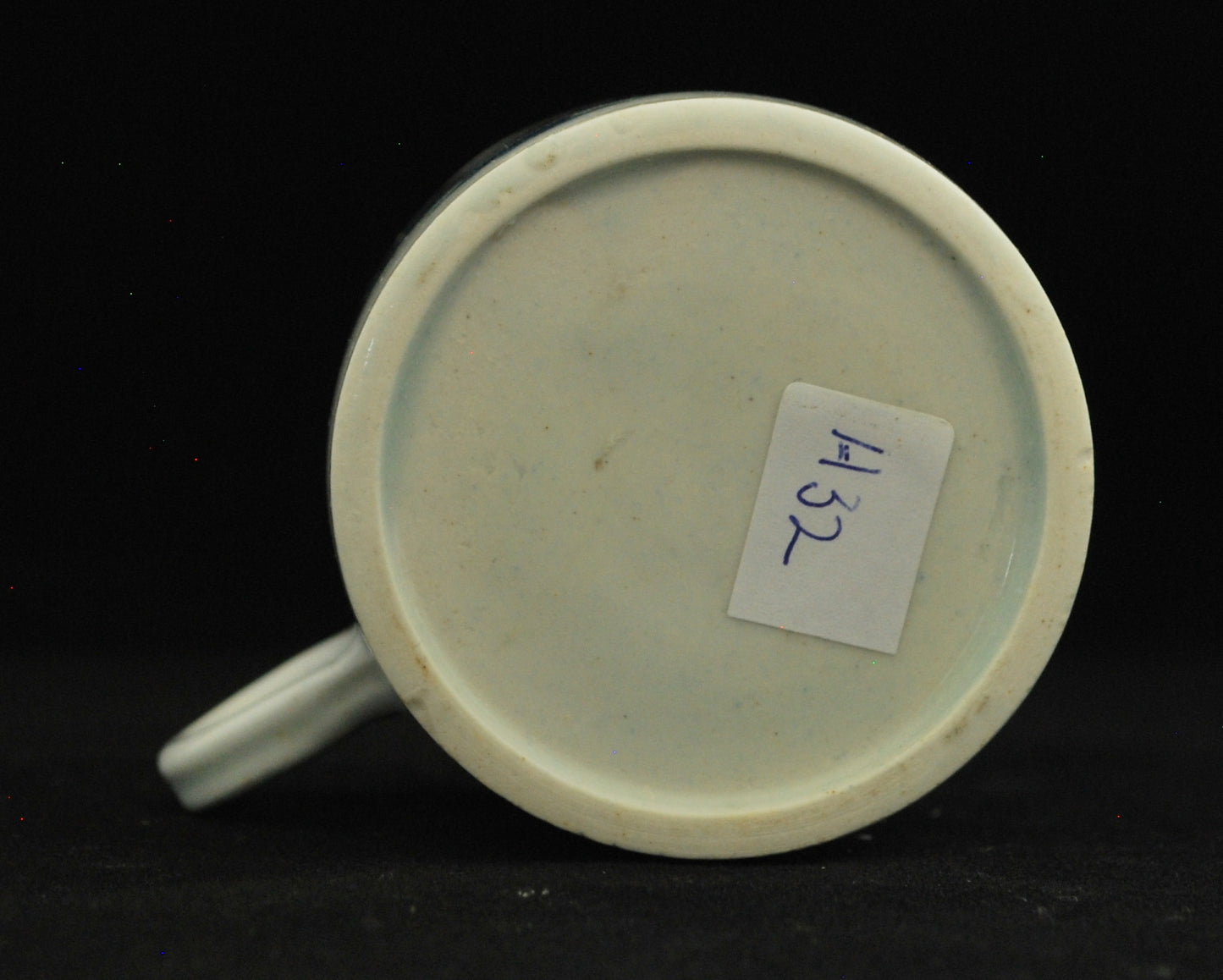 Coffee Can: Swans & Pagoda