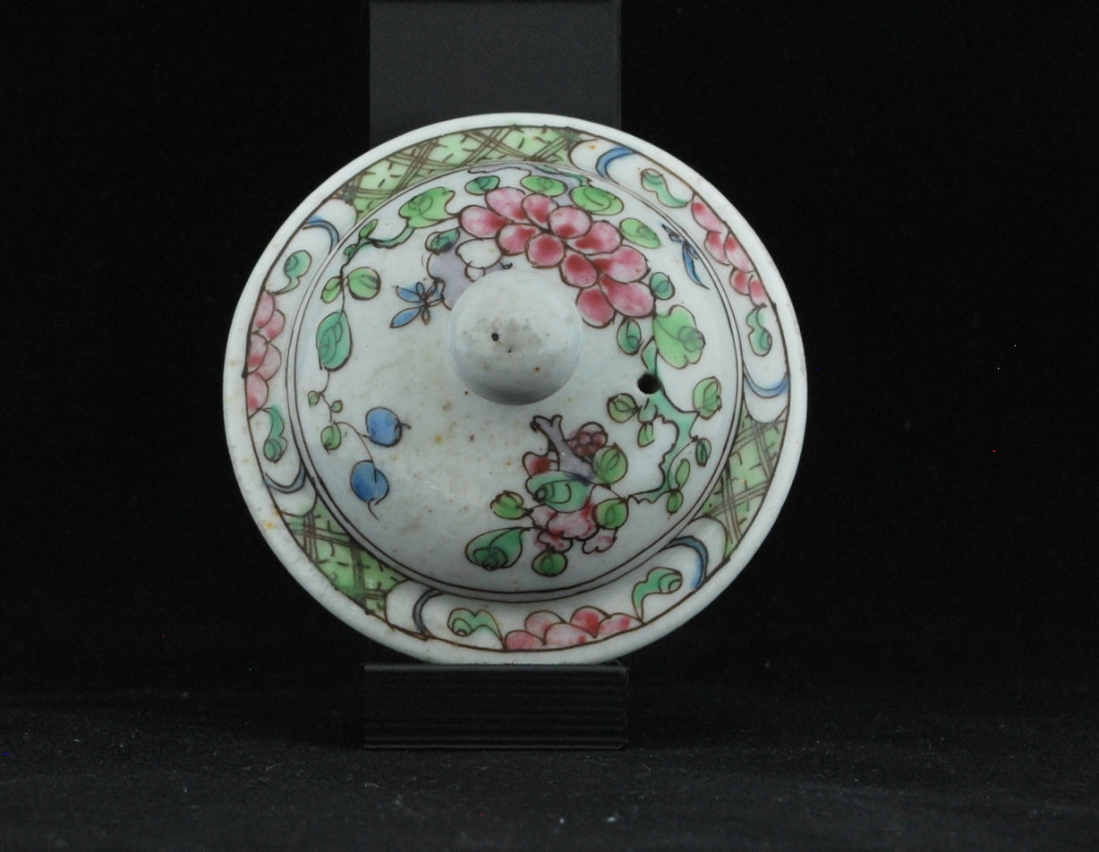 Teapot, Loop handle, famille rose