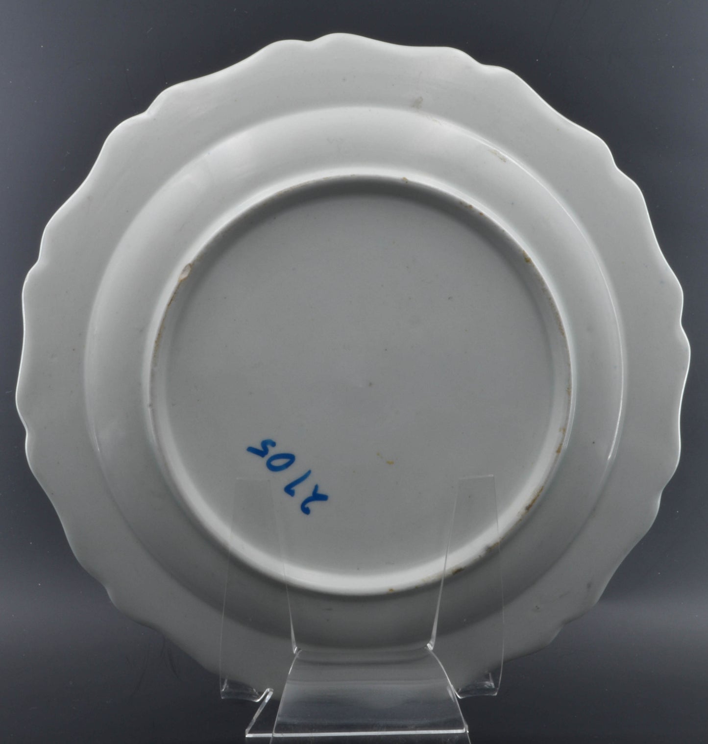 Bow Plate, in the style of Chelsea, with flowers