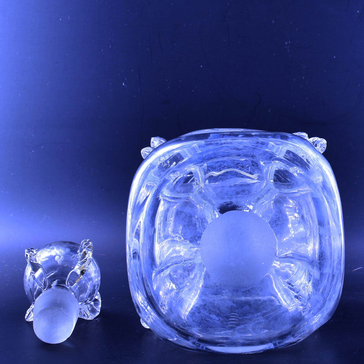 Cluck decanter, or Kutrolf