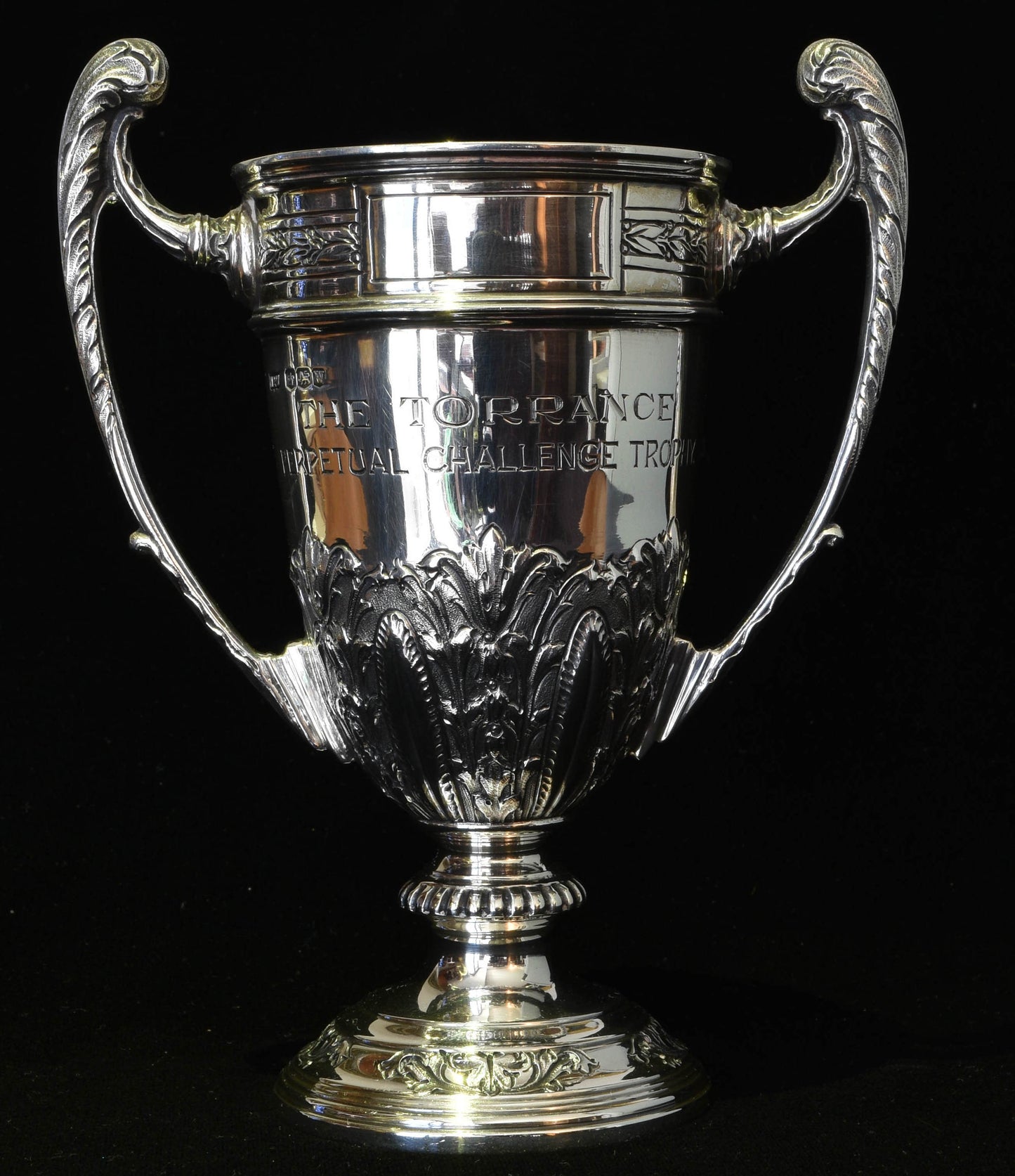 Trophy - Loving Cup shape