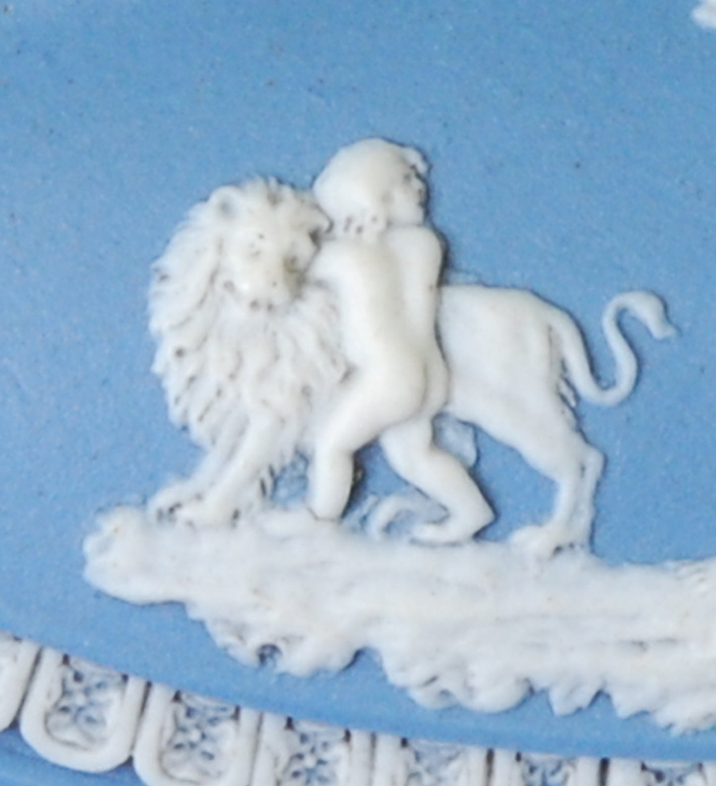 Scent Bottle: Androcles & The Lion,