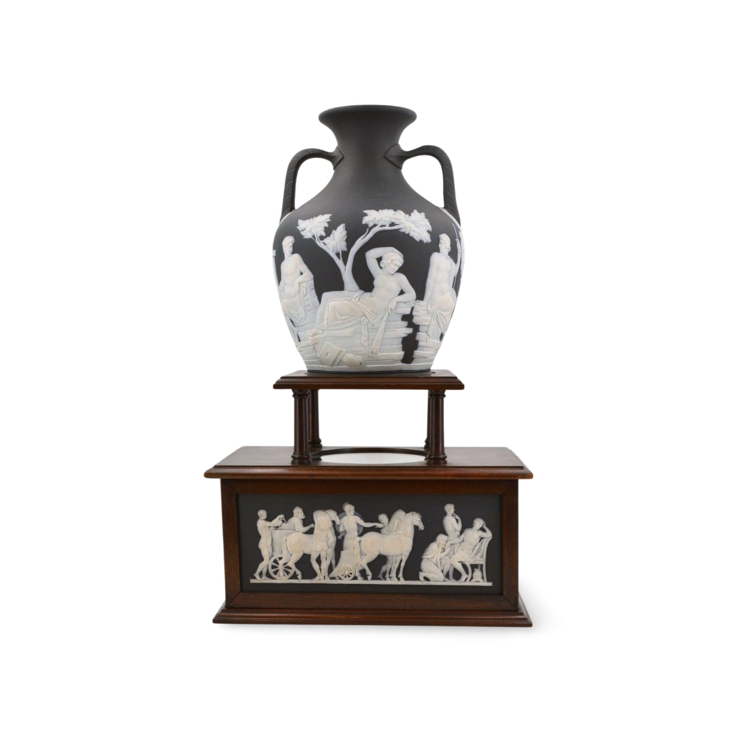 Portland Vase - Bert Bentley, Full Stand