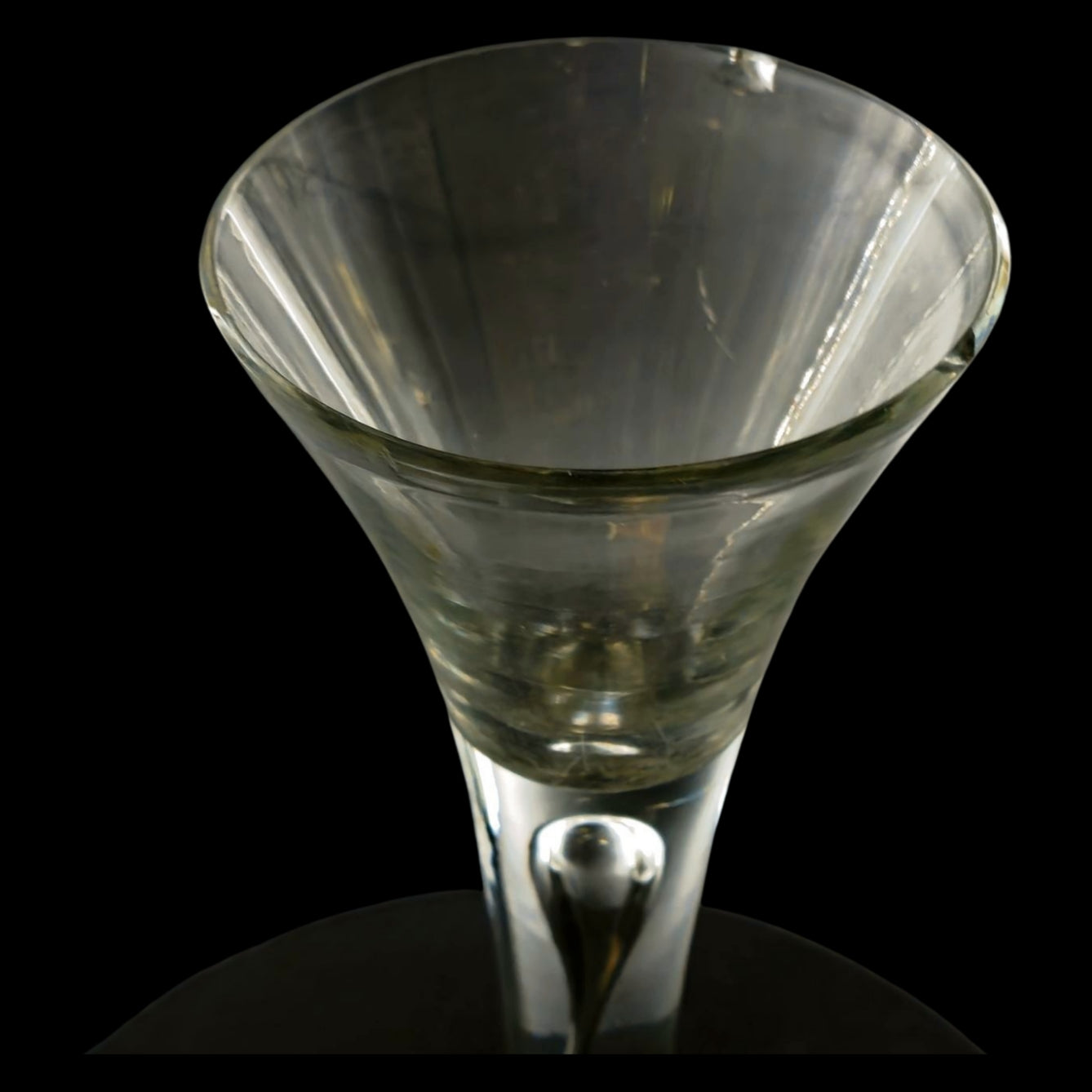 Gin glass