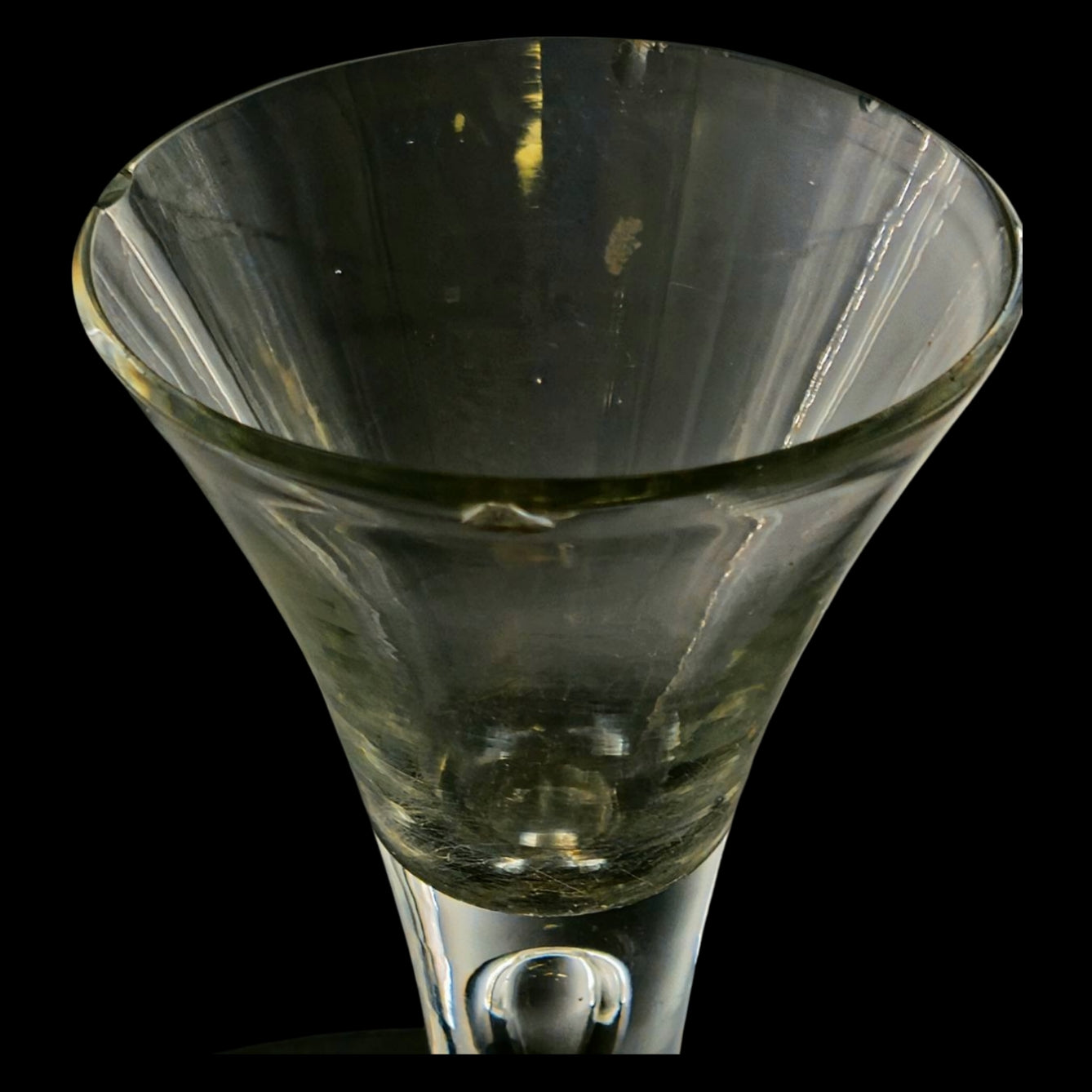 Gin glass