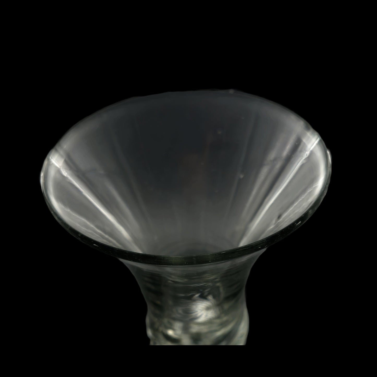 An air-twist wine glass