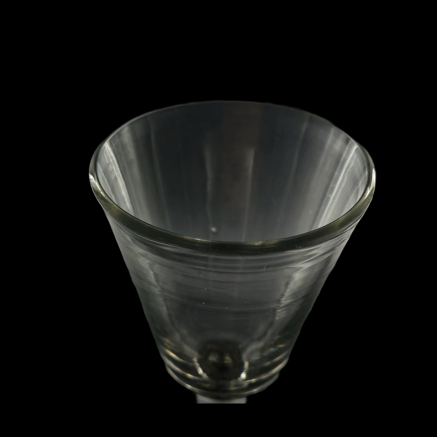 Plain-stem wine glass