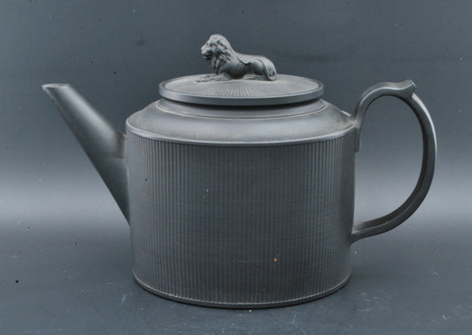 Teapot, with engine-turned decoration
