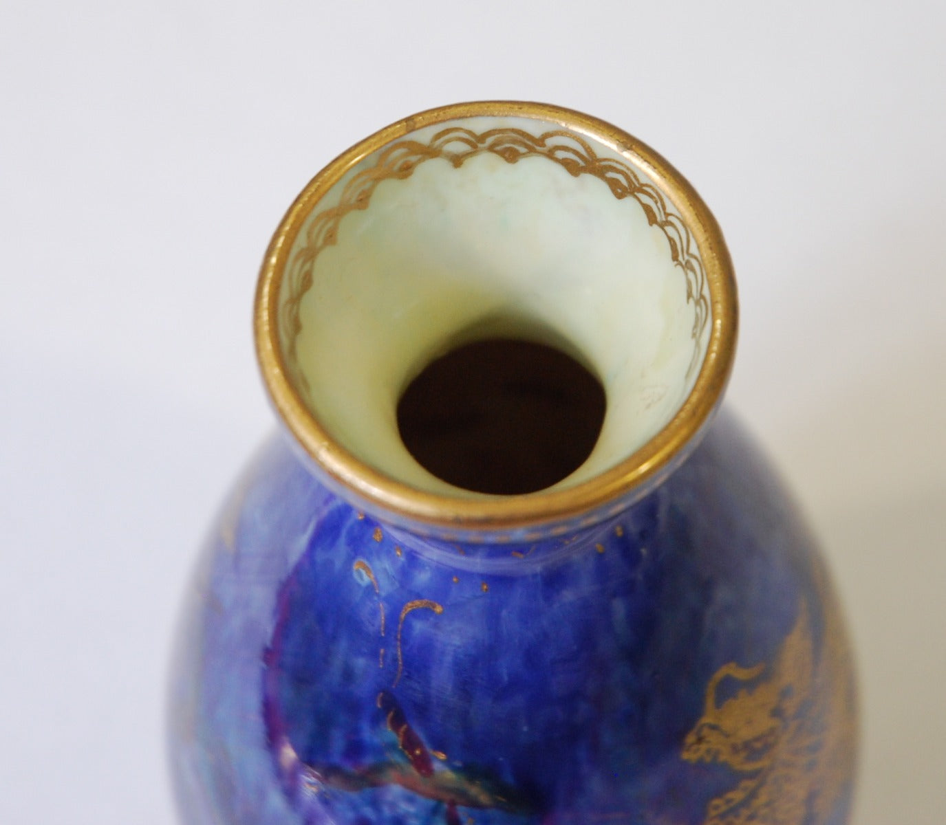 Bud Vase in Dragon Lustre