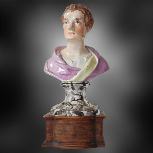 Bust: Sir Isaac Newton