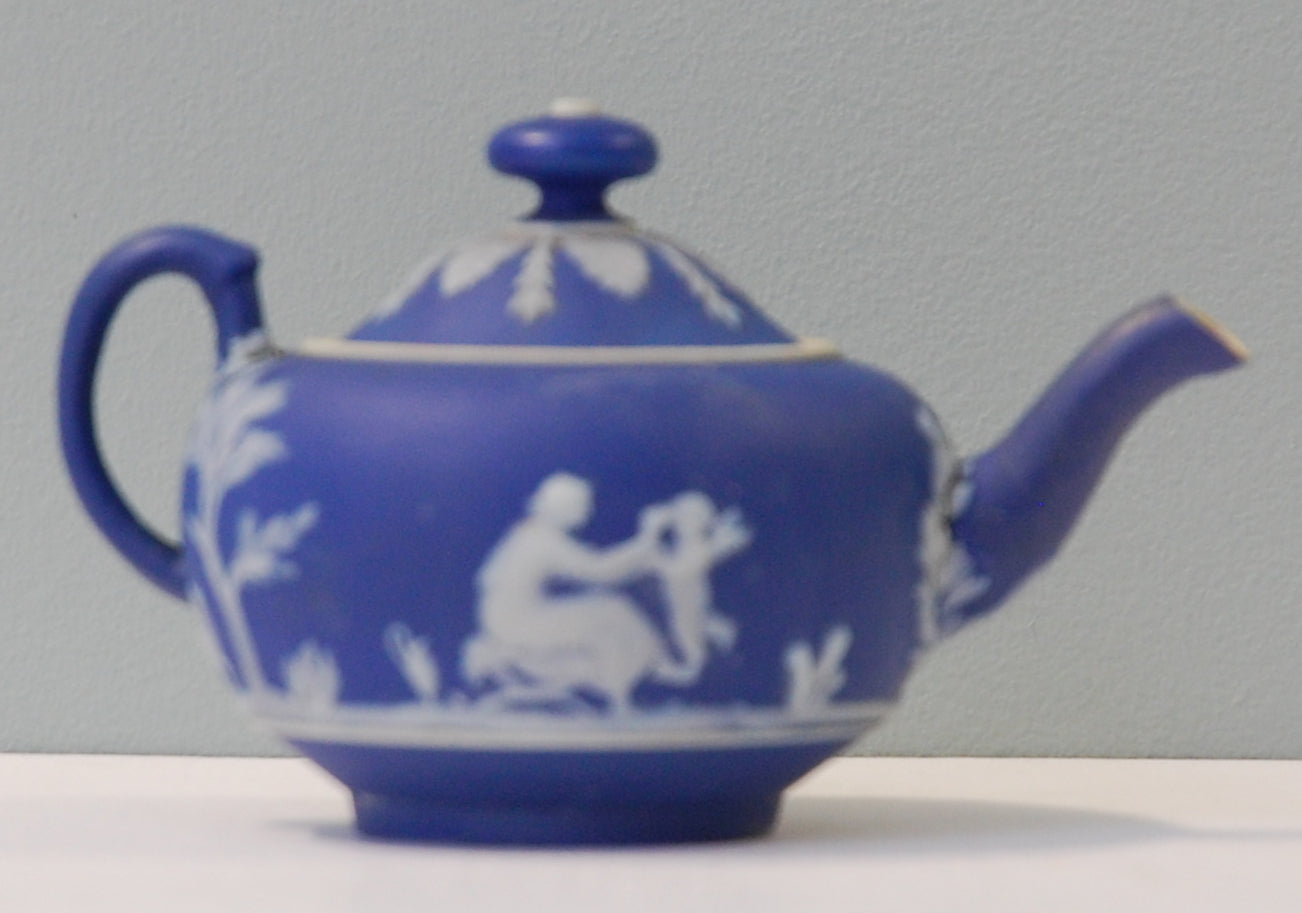 Miniature teawares: Teapot. Bourbonnaise shepherd.