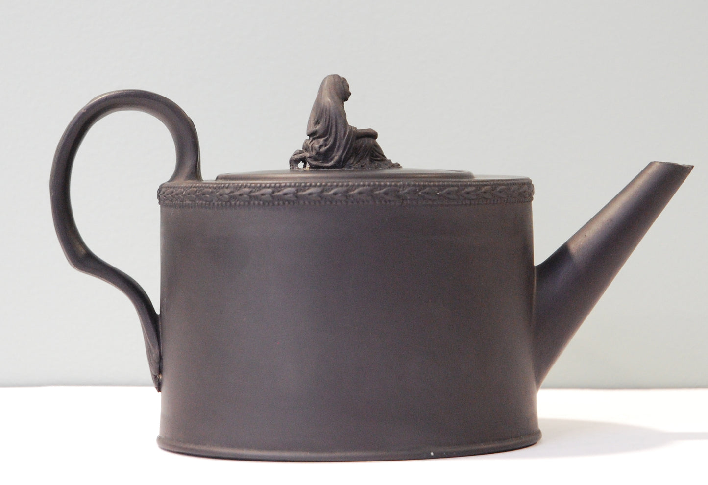 Teapot. Oval