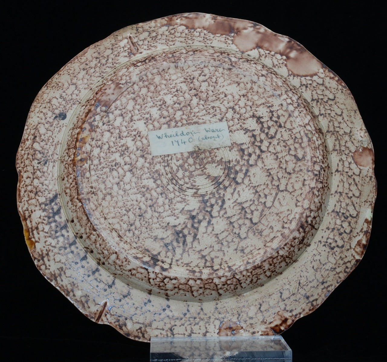 Whieldonware plate, unglazed back