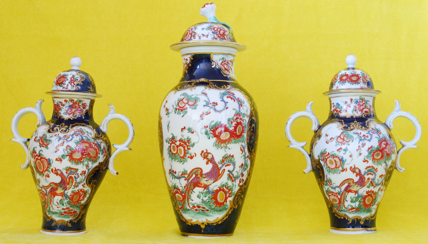 Covered vase: Jabberwocky Pattern