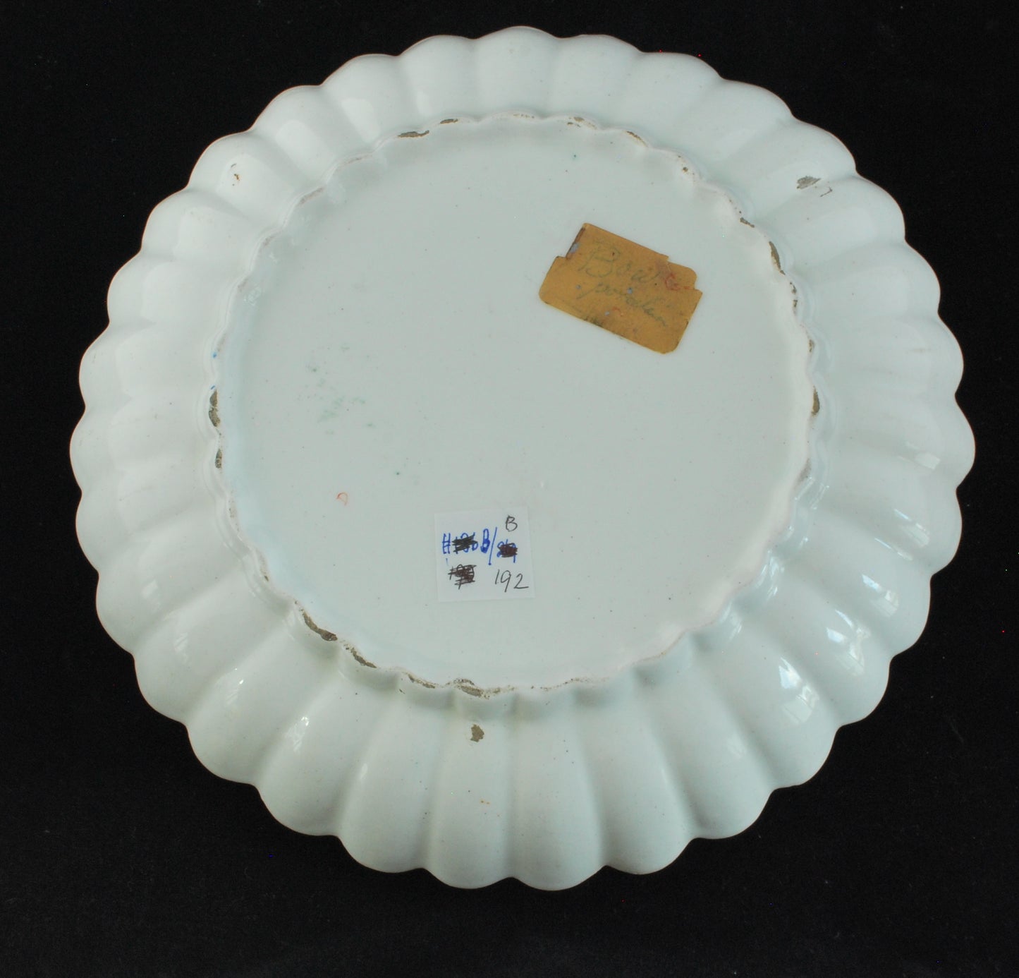 Pair Fluted Dishes: Two Quail