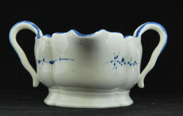 Double handled sauce boat