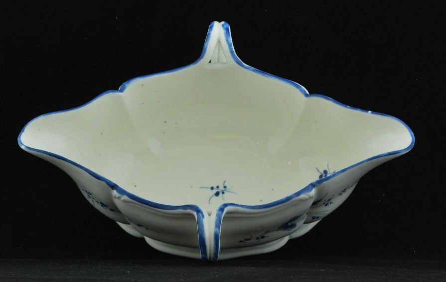 Double handled sauce boat